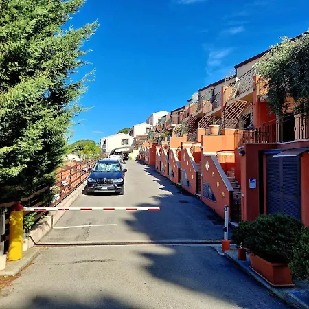La Finestra Sul Mare - *